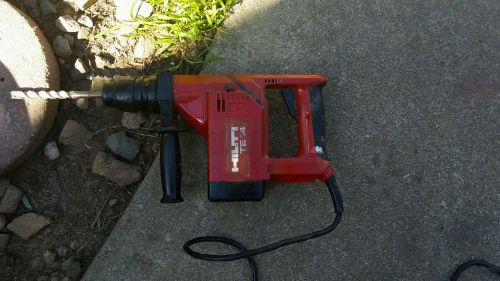 Hilti TE 14 Rotary Hammer Drill with five bits