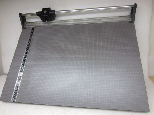 &#034;dahle professional guillotine paper cutter size 24&#034;&#034; - large . n225&#034; for sale