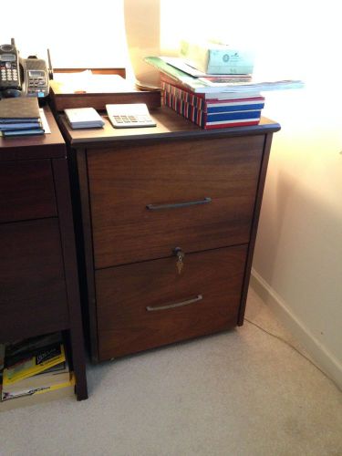 2 Drawer File Cabinet - Wood Laminate with key