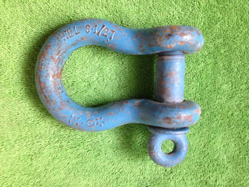 SHACKLE CLEVIS 8 &amp; 1/2 TON WLL WITH A 1 INCH PIN FOR CLEAN UP AFTER THE BLIZZARD