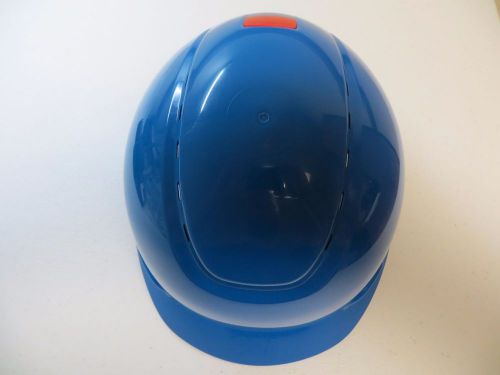 3M Hard Hat with UVicator  H-703V-UV  Vented  4-Point Ratchet Suspension  Blue
