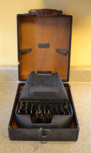 Vintage Stenotype SF-315 short hand stenograph machine W/case