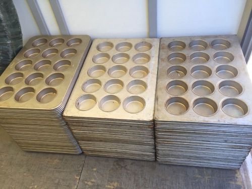 50 Chicago metallic 303D pans