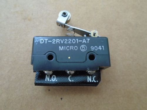 1 EA NOS HONEYWELL MICRO SWITCH WITH VARIOUS APPLICATIONS  P/N: DT-2RV2201-A7