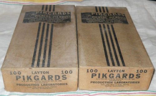 2 Boxes Layton PIKGARDS Chicken Beak Guards antique w/ instructions Poultry