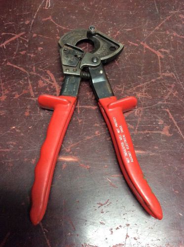 *PRE OWNED* Klein Tools 63060 Ratcheting Cable Cutter