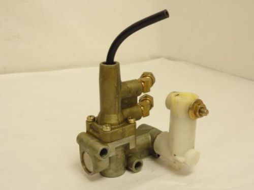 156486 Used, Mack 20QE3126P2 Air Dryer, Compressed-Air System