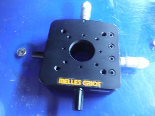 Melles Griot xy stage, Micrometer Adjustable 30mm Aperture