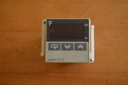 Omron E5CS-Q1KJX-F Temperature Controller