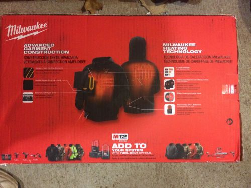 Milwaukee   Medium M12 Cordless Lithium-Ion Black Heated Hoodie Ki