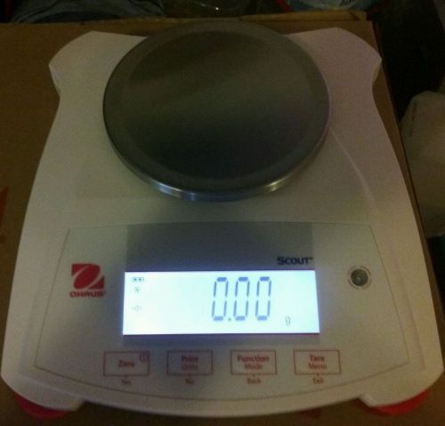Ohaus SPX222 Scout Portable Scale 220 x 0.01 grams, 200g Test Weight Included