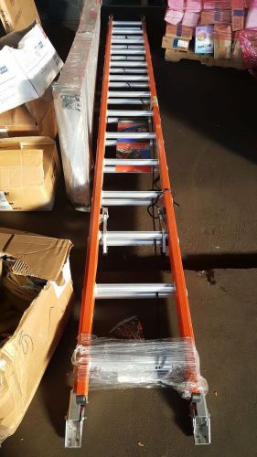 ULINE WERNER Fiberglass Extension Ladder - 28&#039;