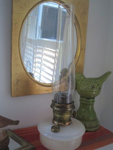 ANTIQUE ALADDIN OIL KEROSENE LAMP MOONSTONE CREAM OPAQUE GLASS COMPLETE