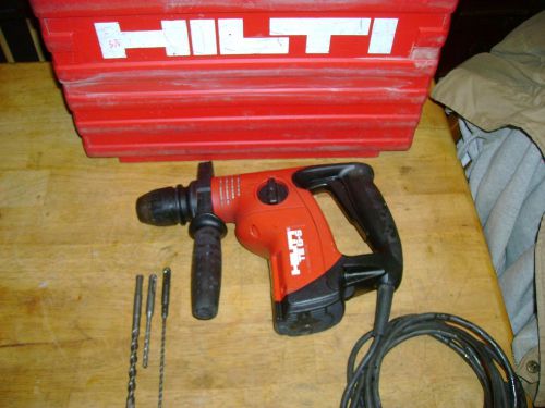 HILTI ROTARY HAMME DRILL MODEL TE6S WITH BITS AND CASE LOOK