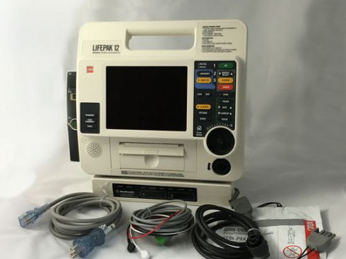 LIFEPAK 12 Monitor C02, SP02, 3 Lead ECG AED Pacing AC adapter Tested