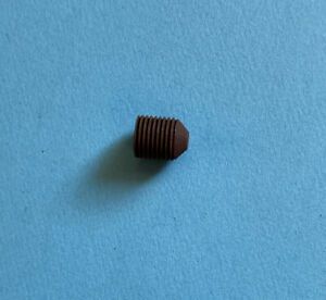 *NOS* 140333-SINGER SCREW-FOR SEWING MACHINE-FREE SHIPPING*