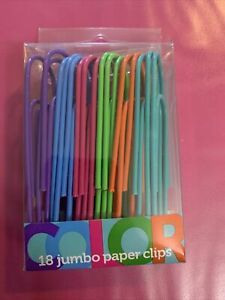 Pack of 18 jumbo paper clips