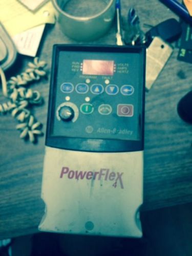 Allen bradley power flex 4 frequency drive 22a-d4p0n104 2hp, 380-480vac ip 0-240 for sale