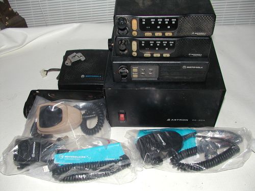 Motorola radius base station &amp; 2 mobile two-way radios w/ mics uhf 450-470 mhz for sale