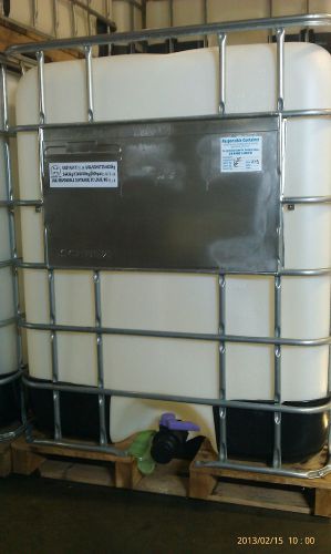 Ibc tote tank professionally reconditioned 330 gallon  with wood base for sale