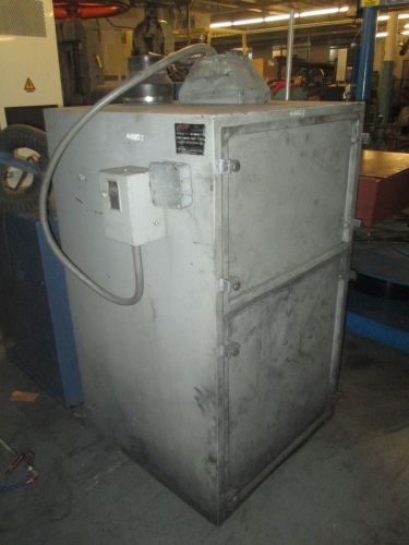 Torit Cabinet Dust Collector, Model #84 - VERY NICE - 1231 CFM - GOOD UNIT