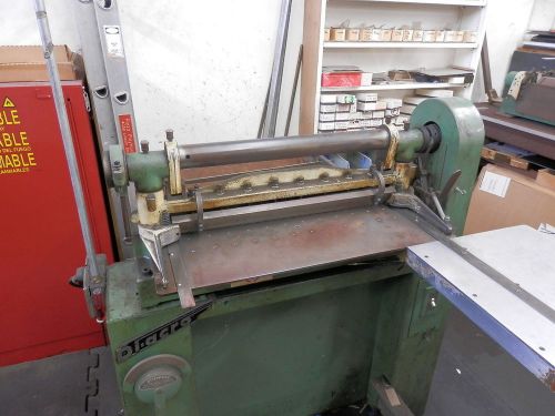 Di-Acro  vari-o-speed power shear no.24 with expensive extension table