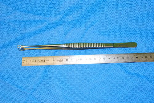 Weck Tuttle Thoracic Tissue Forceps Ring Tip Serrated Surgical Instrument