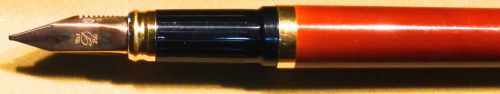 Marked s.t. dupont &#034;laque de chine&#034; fountain pen with 18k nib for sale