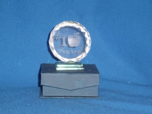 Glass #1 Teacher Apple etched Award Wood Base (P-5)