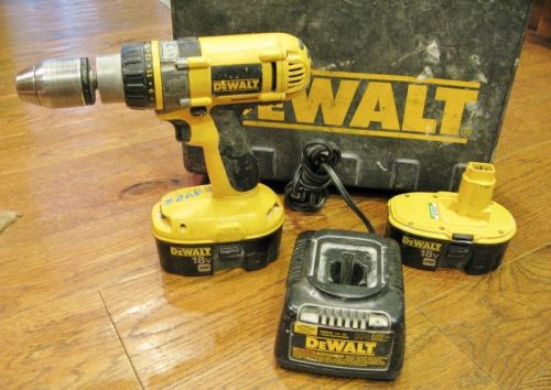 Dewalt heavy duty 1/2&#034; cordless hammer drill dw988, 2 batteries, cha (1077728-1) for sale