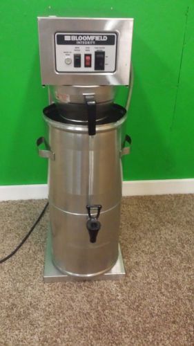 Bloomfield Integrity 8742 Automatic Commercial Tea Brewer + 3 Gallon Curtis