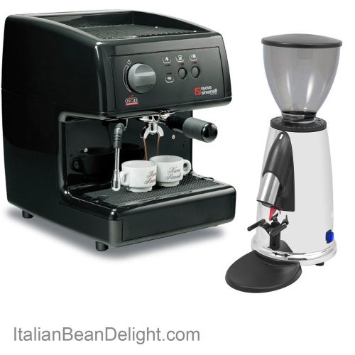 Nuova Simonelli Oscar Espresso Coffee &amp; Macap Doserless Grinder Latte Combo