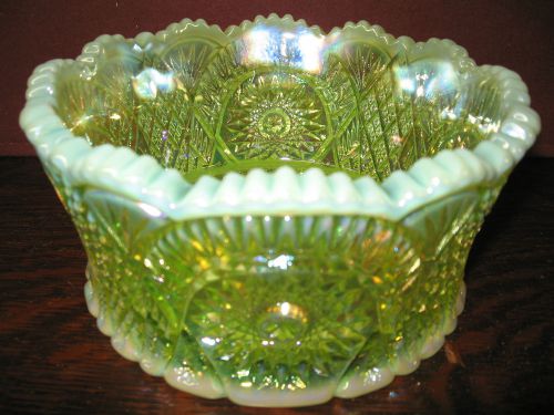 Vaseline Carnival glass serving bowl uranium opalescent iridescent candy yellow