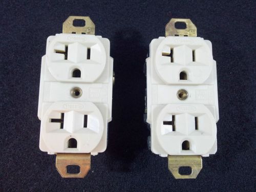 2 Hubbell Outlets 125 volt 20 Amp White Plug Electrical
