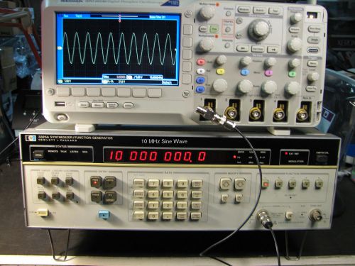 HP 3325A Function Generator (Serial # 2652A26582), Options 001 and 002, Tested