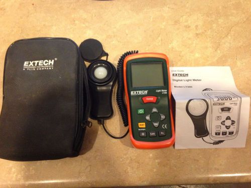 Extech LT300 Light Meter with Large LCD display - Great for Photographers etc.