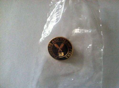 PLUMBERS AND STEAMFITTERS 33 LAPEL PIN NEW IN BAG GOOD CONDITION