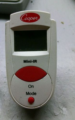Mini Infrared Thermometer Cooper-Atkins 470  -27° to 428°F Temp Range 138-1184
