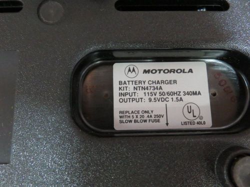 Motorola Saber Astro charger radio portable