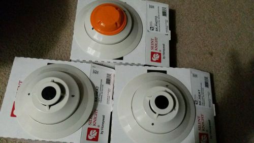 &#034;2 SK HEAT&#034; AND &#034;1 SK-PHOTO SMOKE DETECTOR&#034; SILENT KNIGHT ADDRESSABLE BRAND NEW