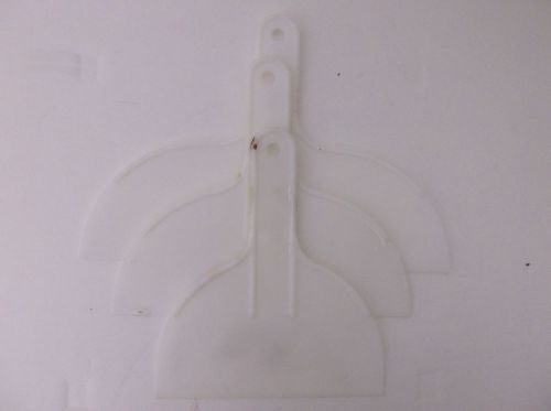 Used Drywall Repair Tool Set (3 piece-plastic taping knives, mesh roll/tape)