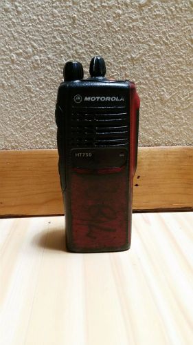 Motorola HT 750 UHF 16 Channel Radio