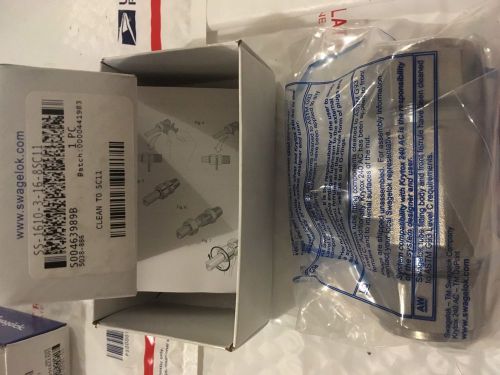 Swagelok 1&#034; x 1&#034; x 1/2&#034; od tube reducing union tee ss-1610-3-16-8 sc11 cleaned for sale