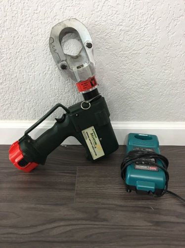 Greenlee gator plus esg50gl cordless cable cutter for sale