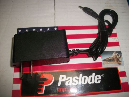 PASLODE Part # 900477  Battery Charger adaptor 900420 900600 902000 901000