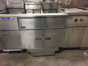 Pitco SE14 Electric 4 Basket Fryer with Filtration System 480 V 3 PH