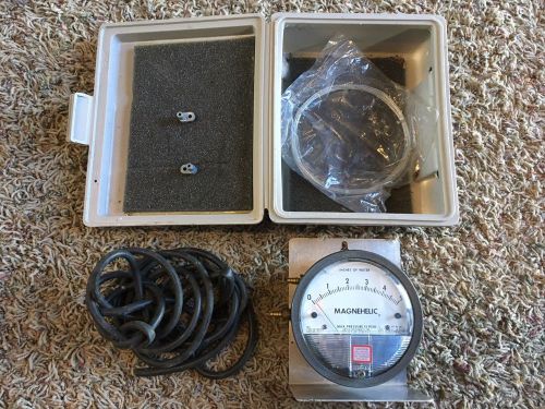 4&#034; DWYER MAGNEHELIC DIFFERENTIAL PRESSURE GAUGE 2005-C 0-5 INCH WATER 15 PSI