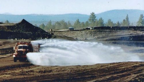 Large WATER TRUCK / Constructon, Mining, Logging / tanker wagon pull 7000 gallon