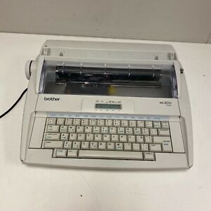 Brother ML-300 Display Daisywheel Spellcheck Electronic Typewriter Tested