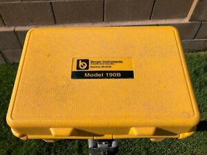BERGER  INSTRUMENTS MODEL 190B WITH STORAGE CASE and tripod.  Used in School